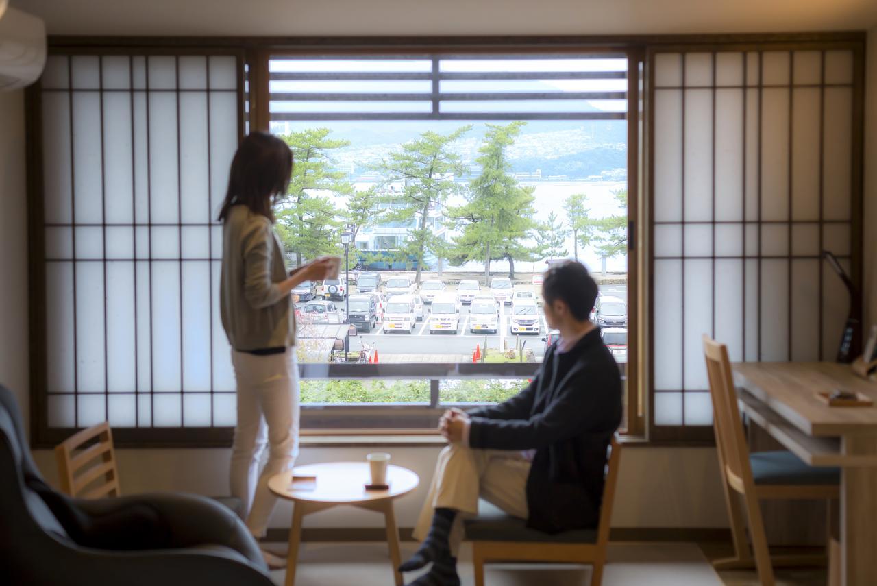 Hotel Miyajima Villa Hatsukaichi Bagian luar foto